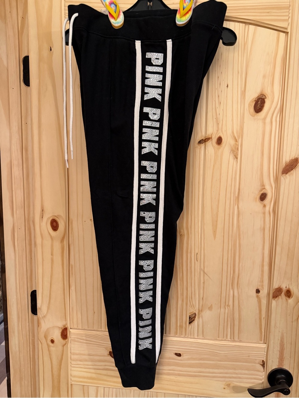 PINK-Victoria Secrets Sparkly joggers size Lg